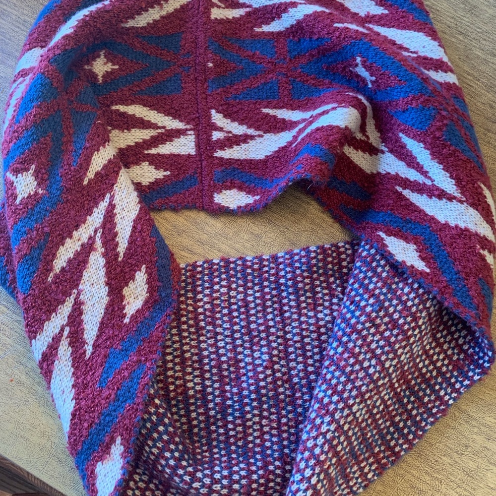 Double-sided Infinity Scarf - Picture 2 of 5
